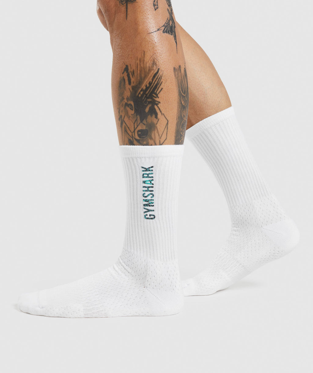 gymshark-animal-print-crew-socks-white-aw21