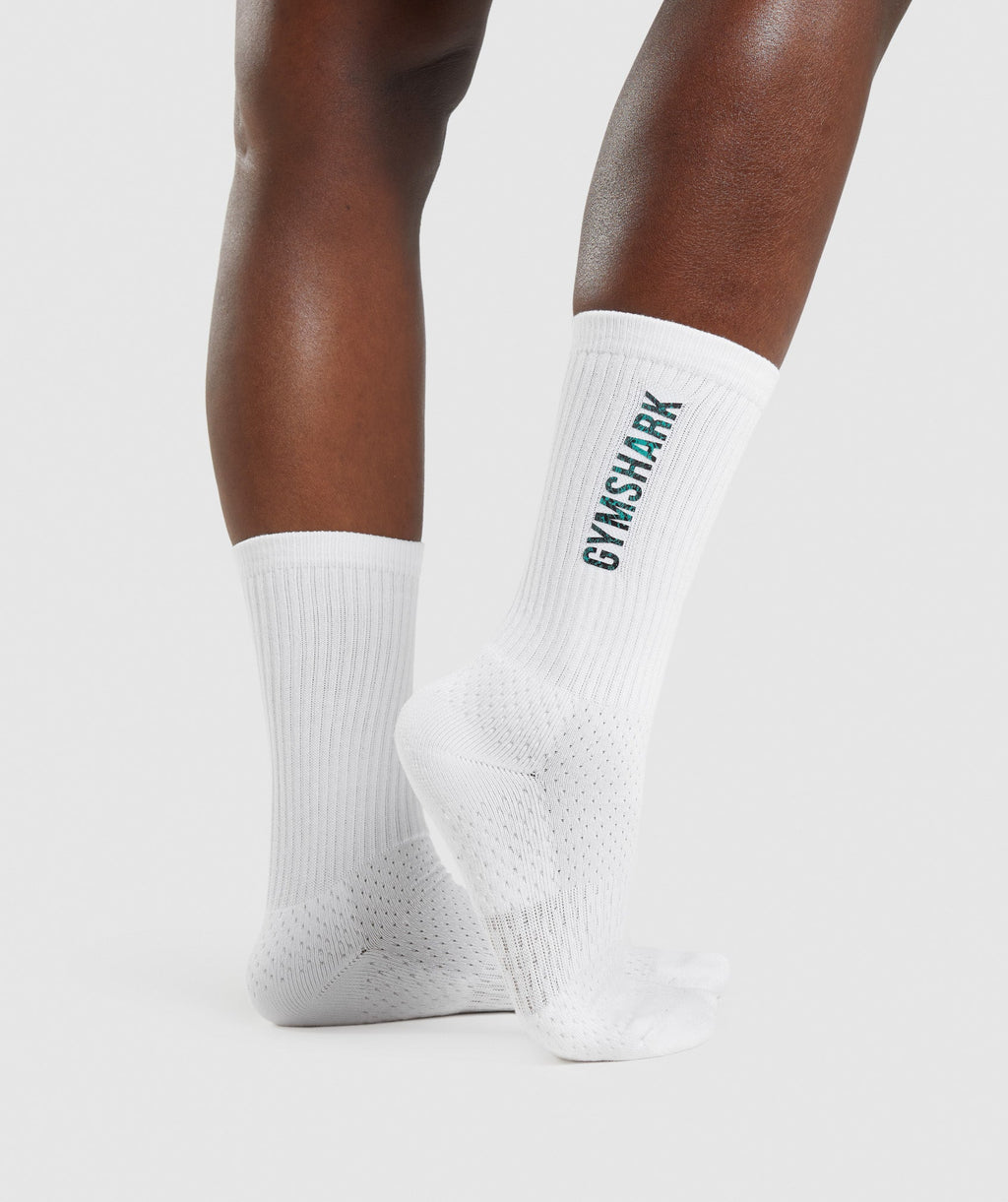 gymshark-animal-print-crew-socks-white-aw21