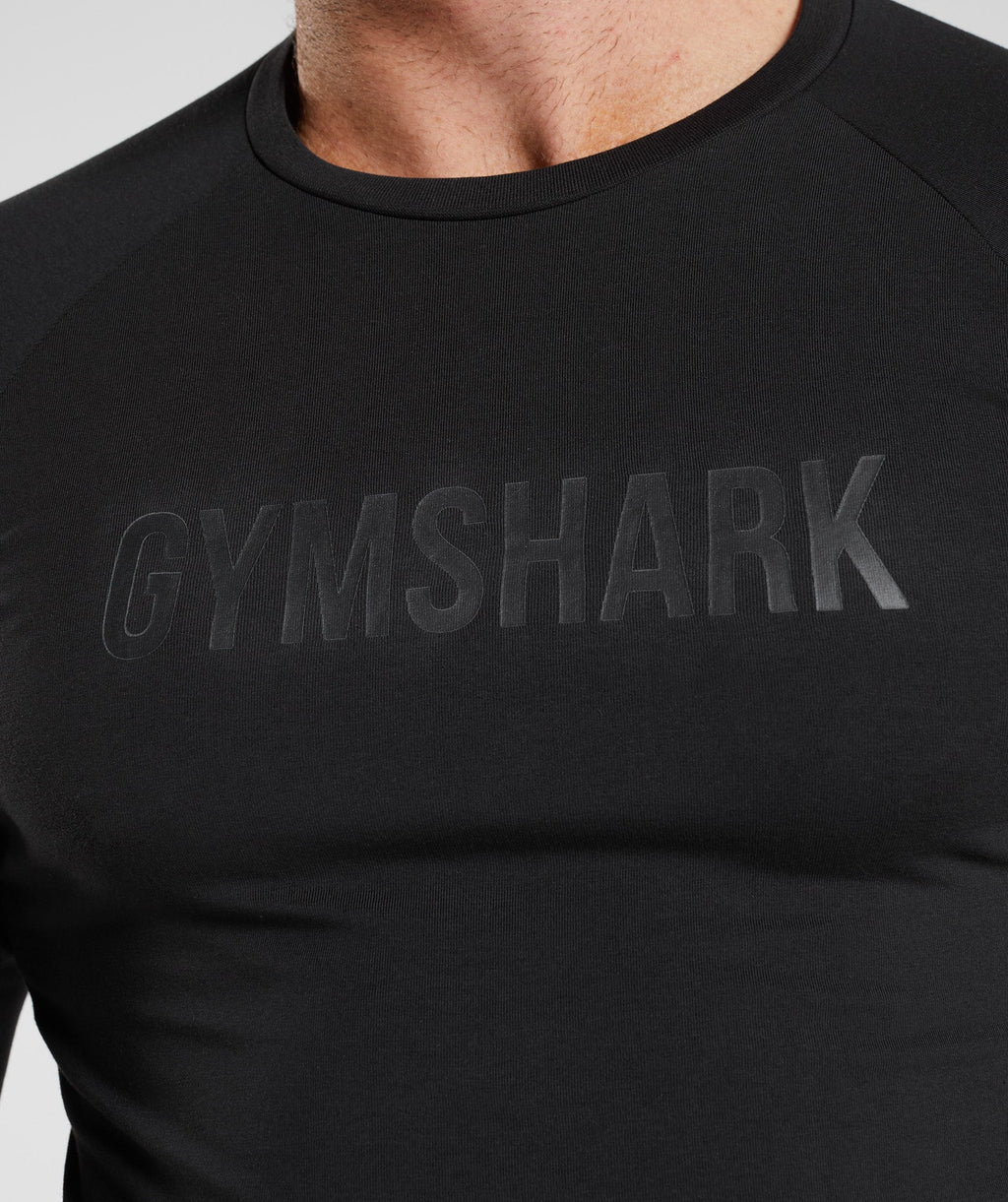gymshark-apollo-long-sleeve-muscle-fit-t-shirt-black-aw22