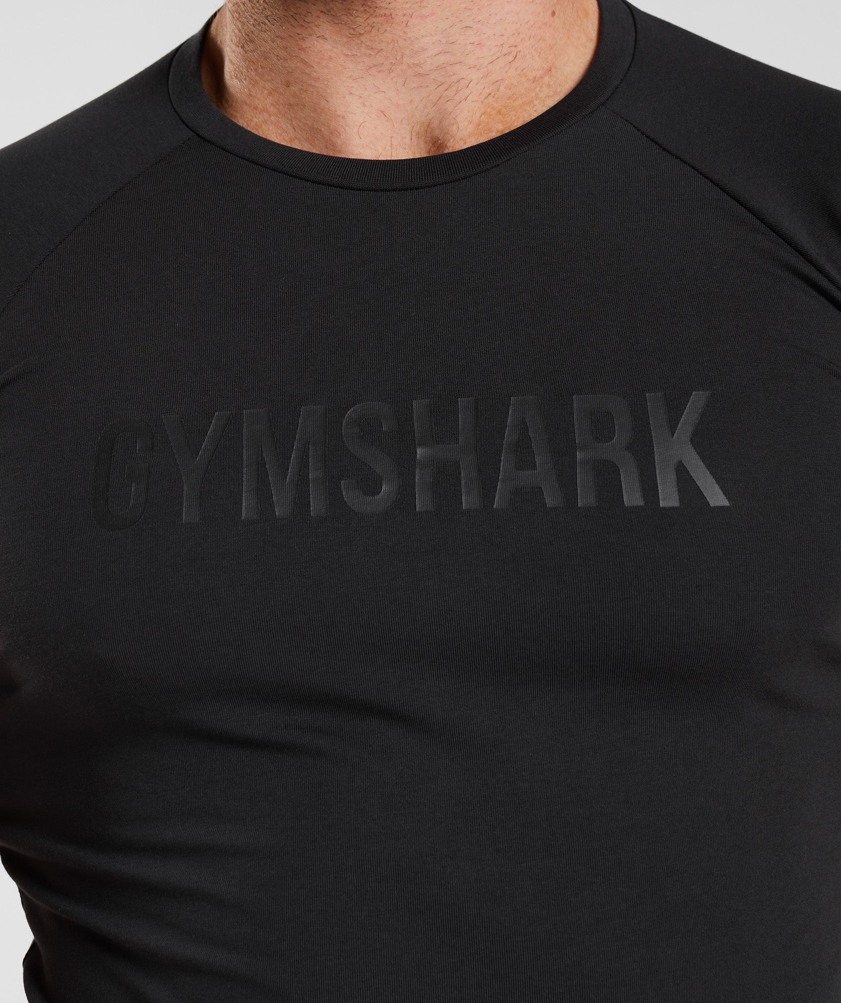 gymshark-apollo-muscle-fit-t-shirt-black-aw22