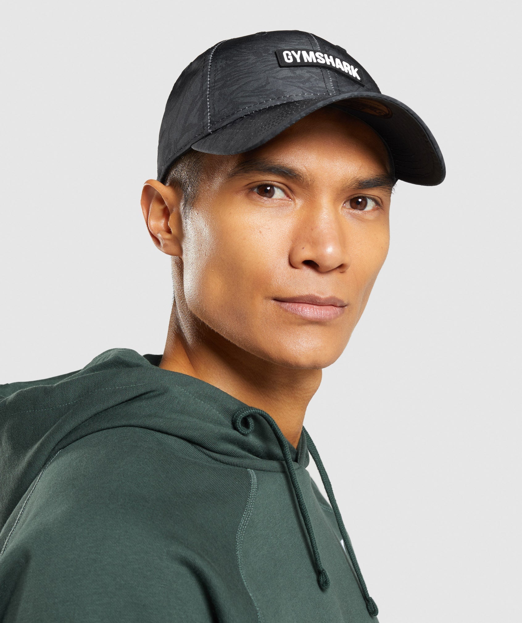 gymshark-animal-print-snapback-black-aw21