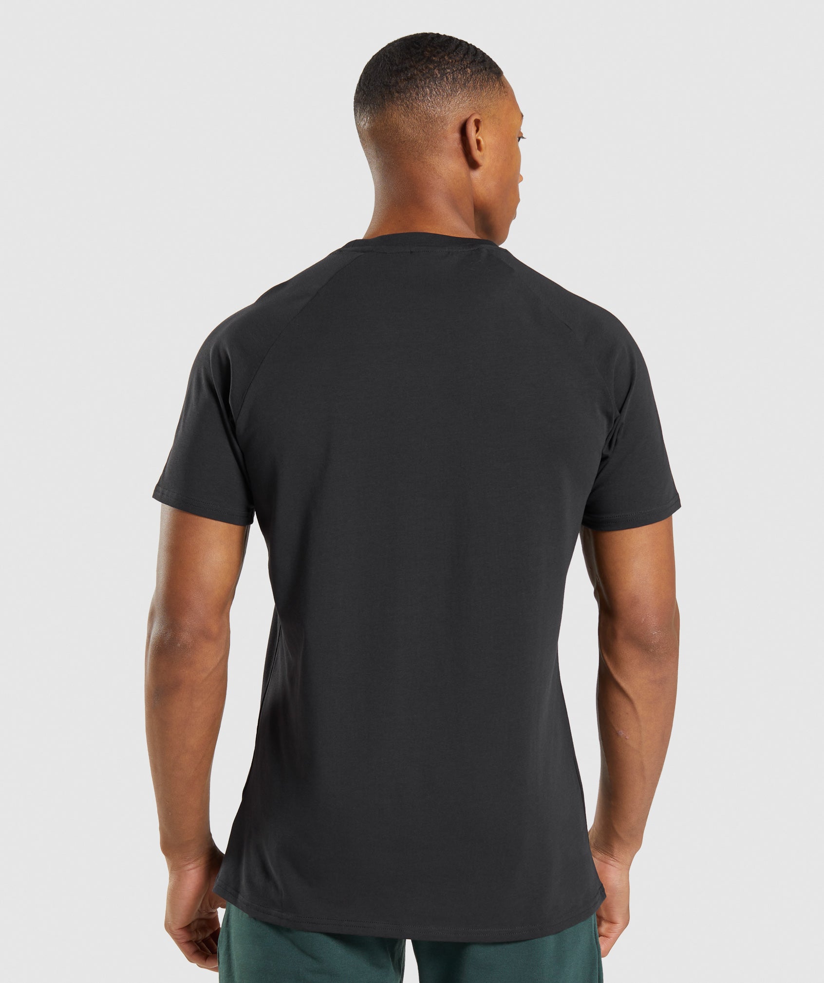 gymshark-apollo-camo-t-shirt-black-ss22