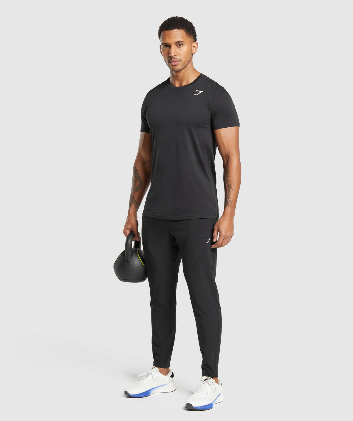 gymshark-conditioning-joggers-black-ss25