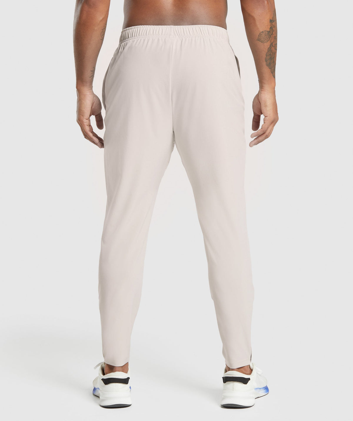 gymshark-keep-showing-up-joggers-pebble-grey-ss25