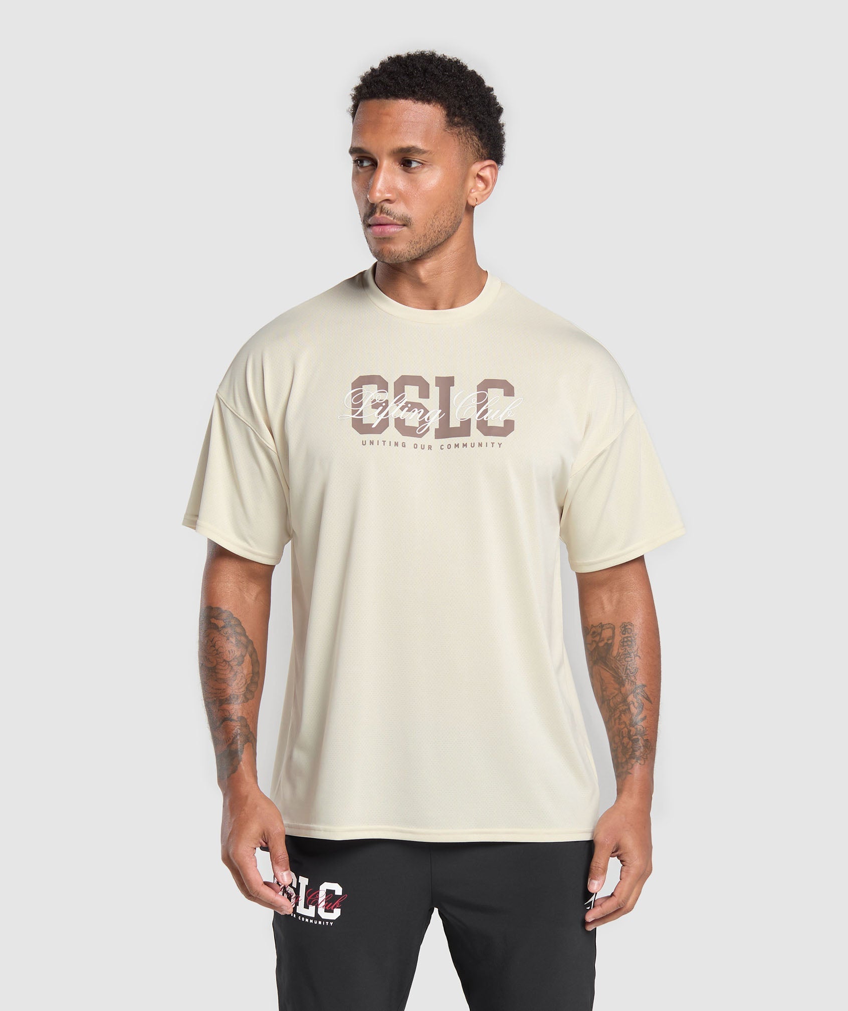 gymshark-script-graphic-t-shirt-ecru-white-aw24