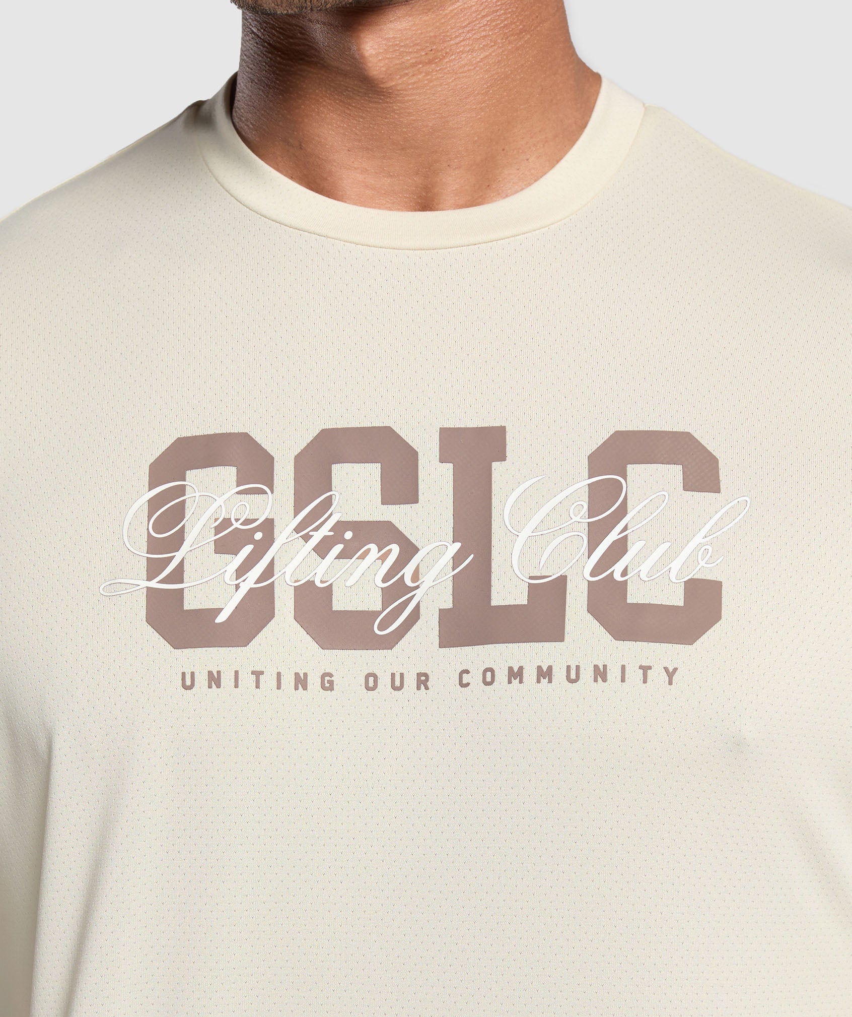 gymshark-script-graphic-t-shirt-ecru-white-aw24