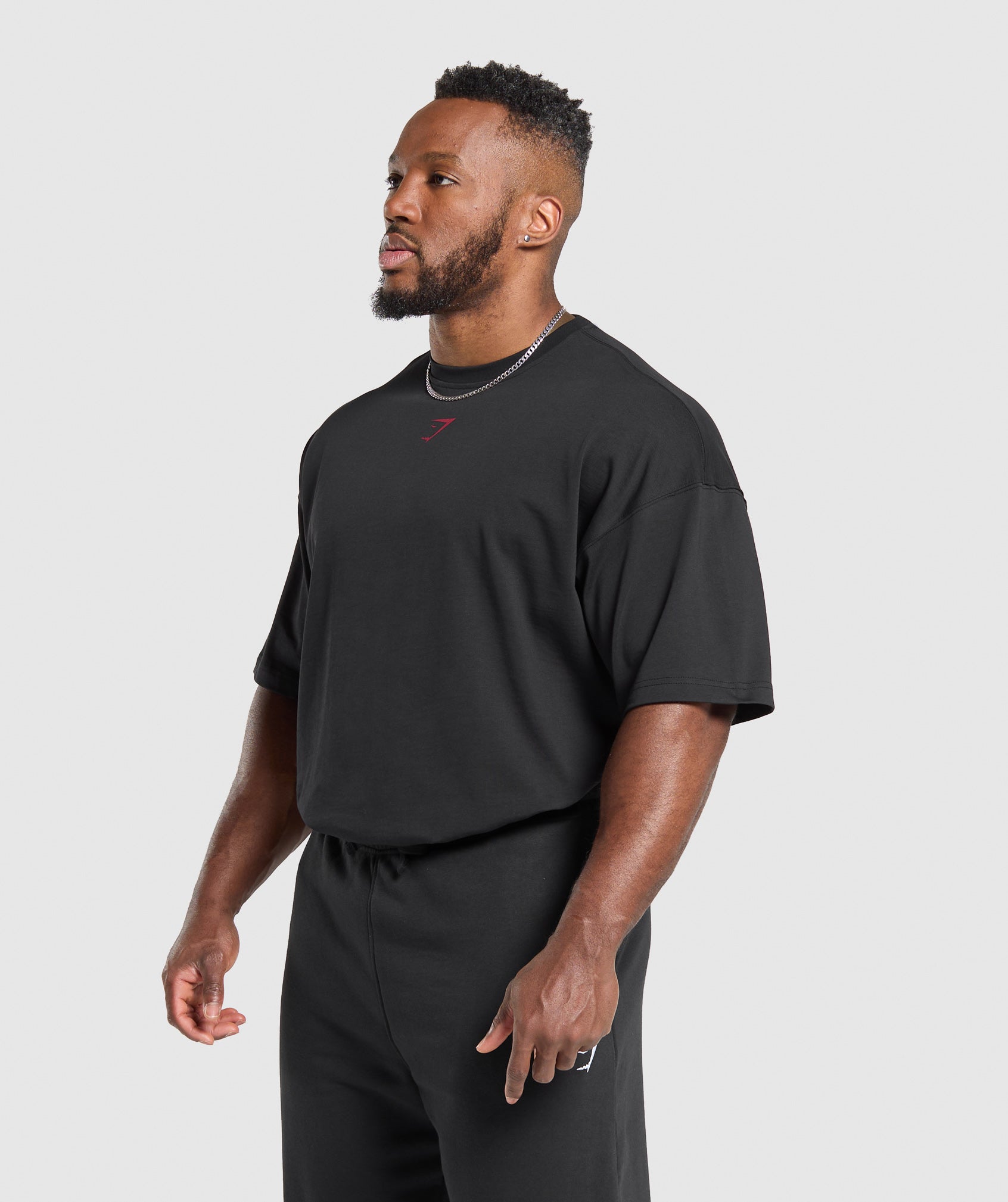 gymshark-lifting-club-t-shirt-black-conditioning-red-ss25