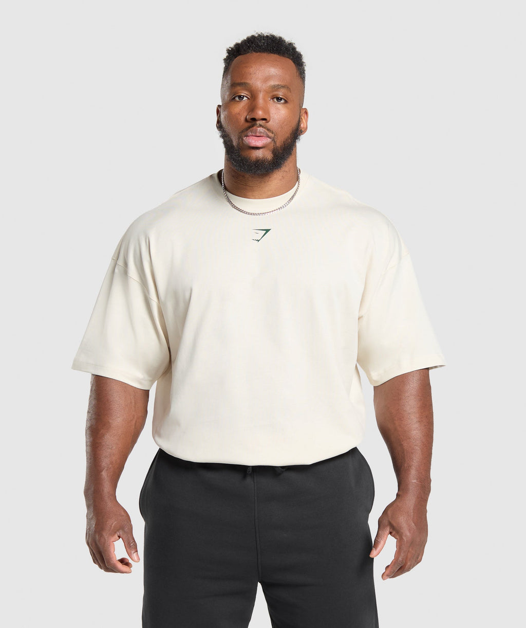 gymshark-lifting-club-t-shirt-oat-white-classic-green-ss25