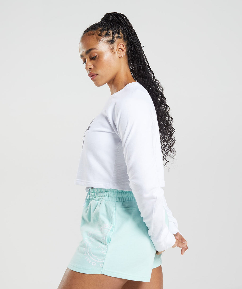 gymshark-legacy-cropped-sweater-white-ss22
