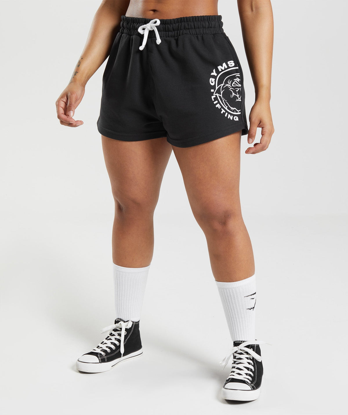 gymshark-legacy-shorts-black-ss22
