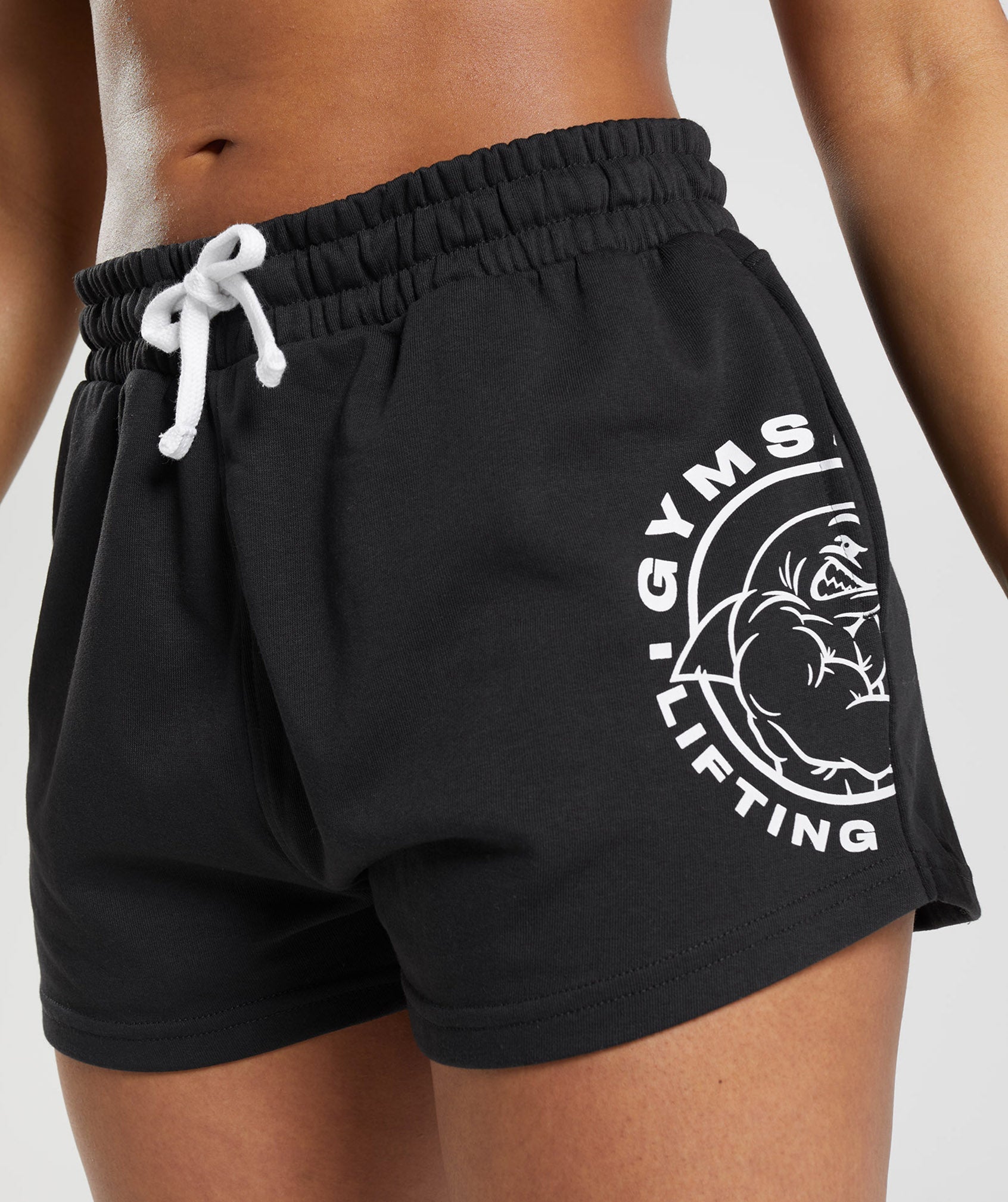 gymshark-legacy-shorts-black-ss22