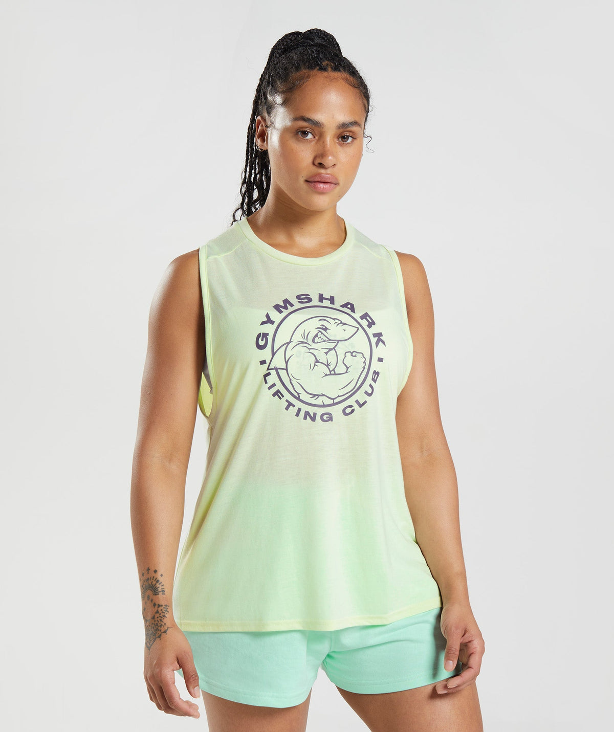 gymshark-legacy-tank-cucumber-green-ss22