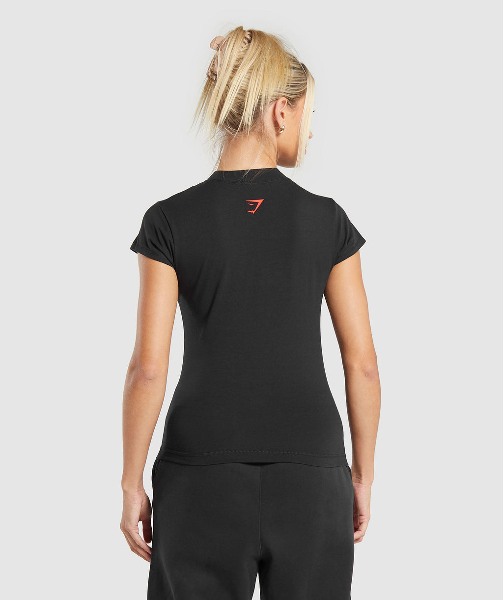 gymshark-lift-heavy-body-fit-t-shirt-black-aw24