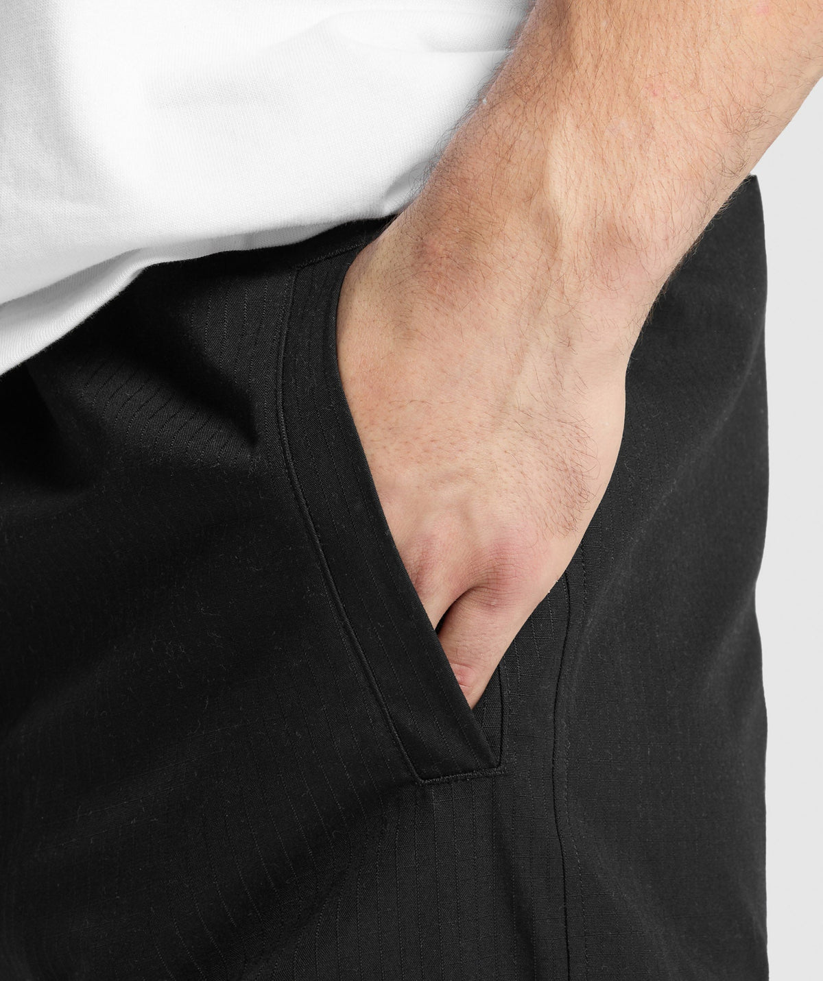 gymshark-lifting-club-ripstop-cargo-black-ss25