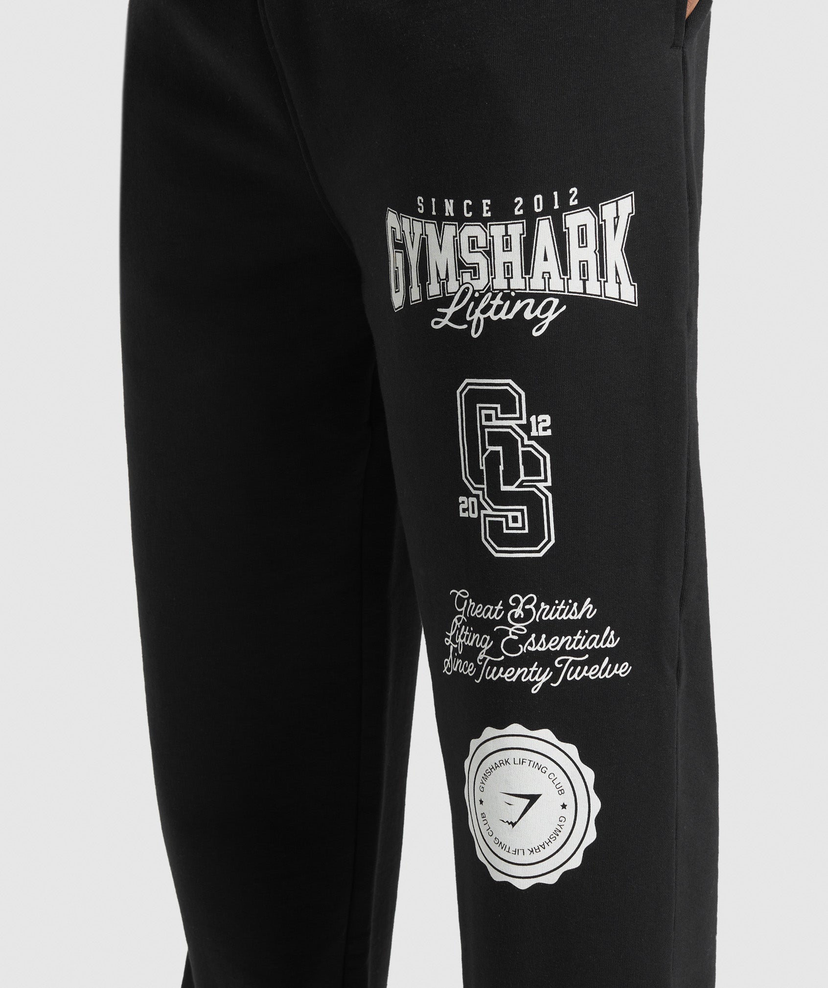 gymshark-lifting-essentials-straight-leg-pant-pants-black-ss25