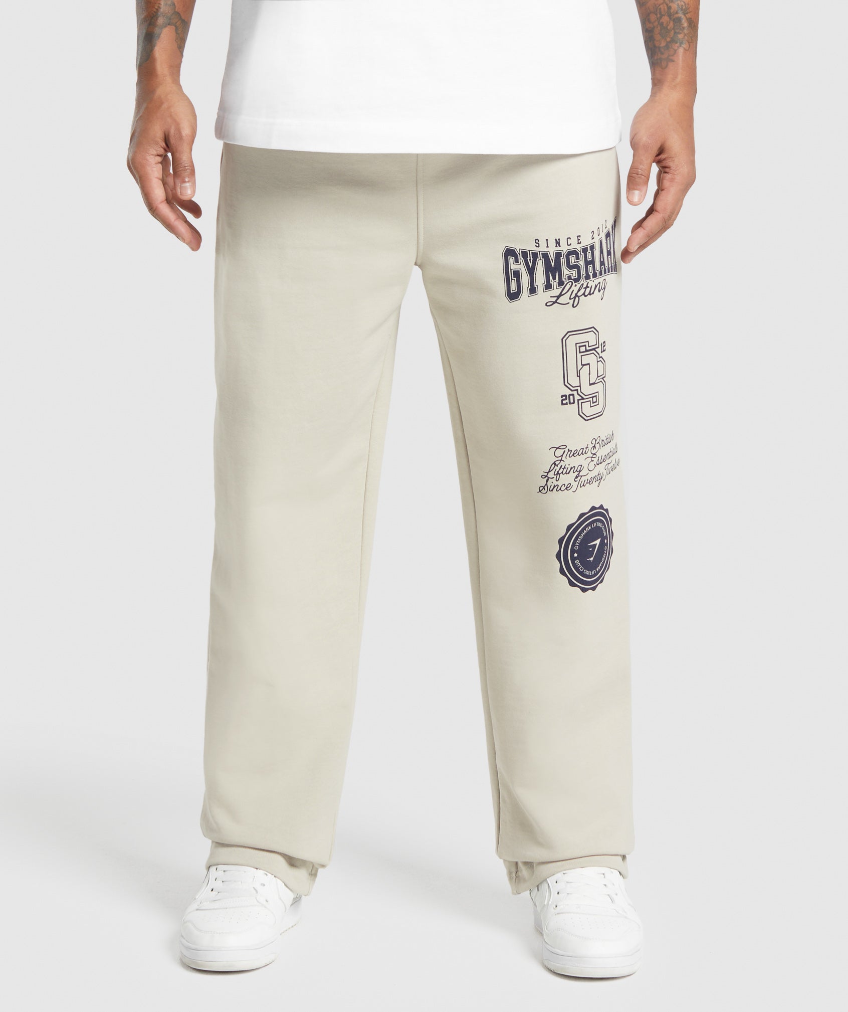 gymshark-lifting-essentials-straight-leg-pant-pebble-grey-ss25