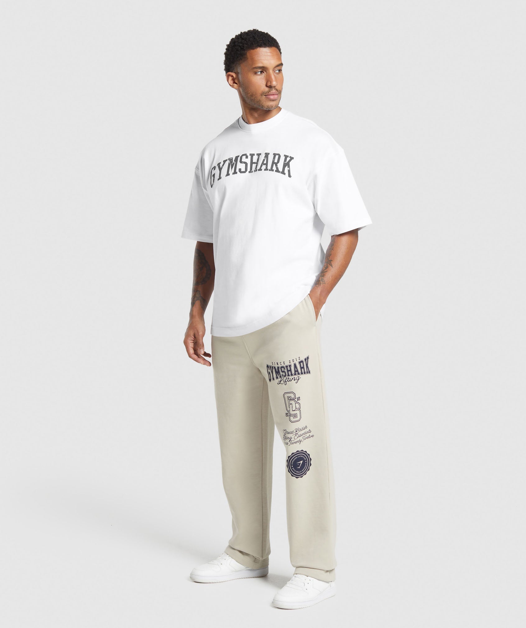 gymshark-lifting-essentials-straight-leg-pant-pebble-grey-ss25