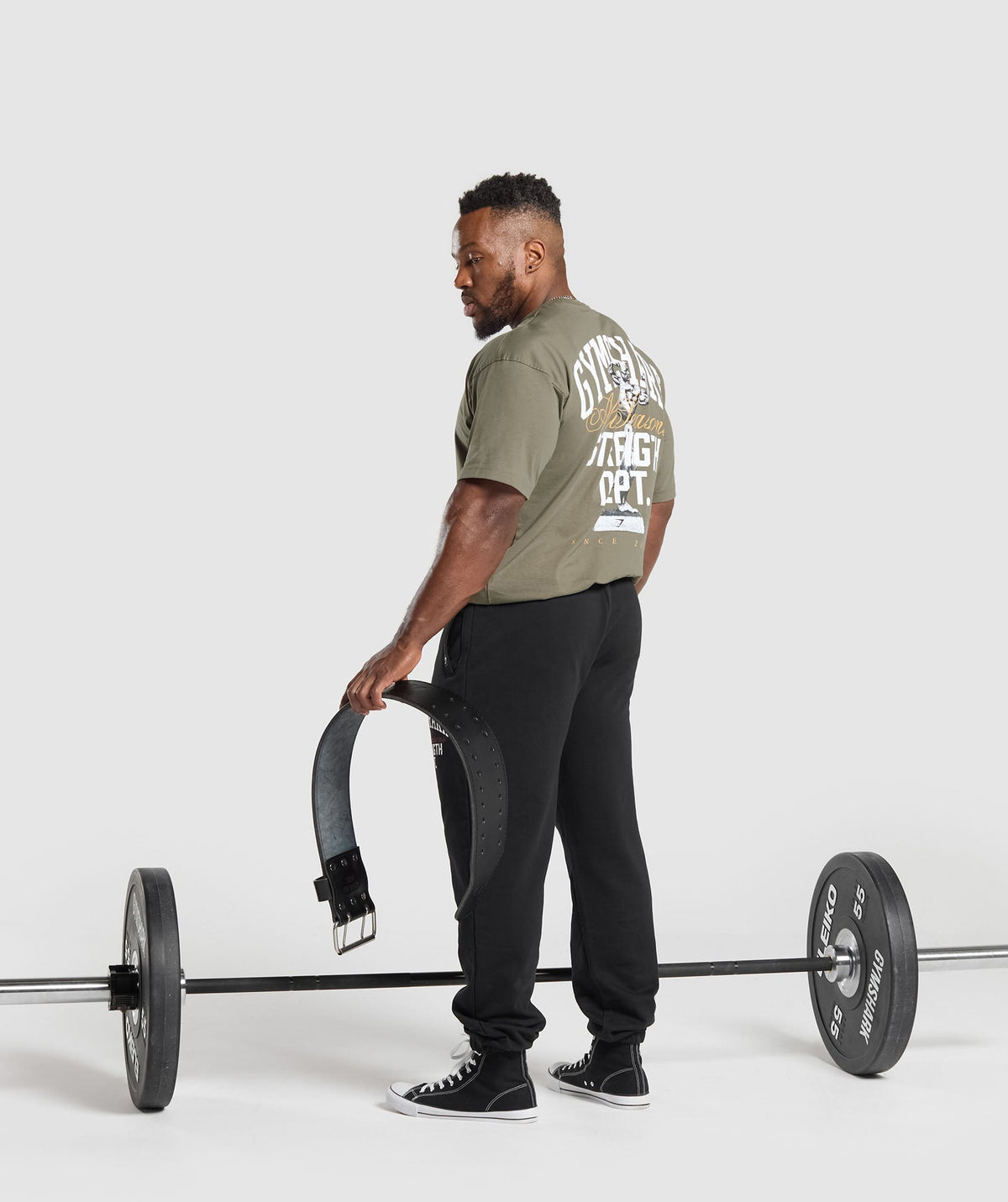 gymshark-trophy-graphic-t-shirt-base-green-aw24