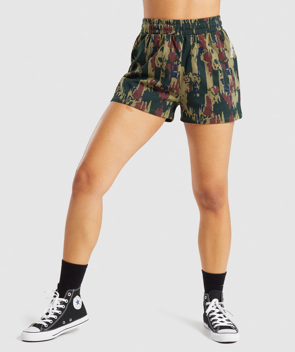 gymshark-graphic-camo-dark-green-camo