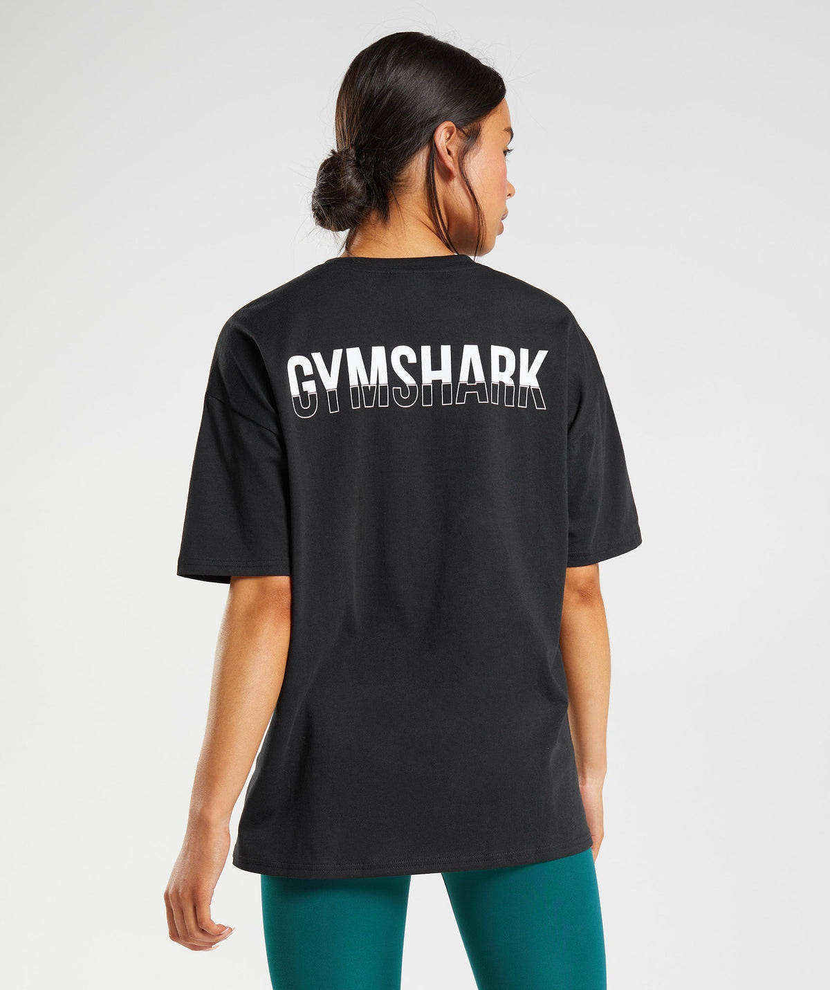 gymshark-fraction-oversized-t-shirt-black-white-aw22