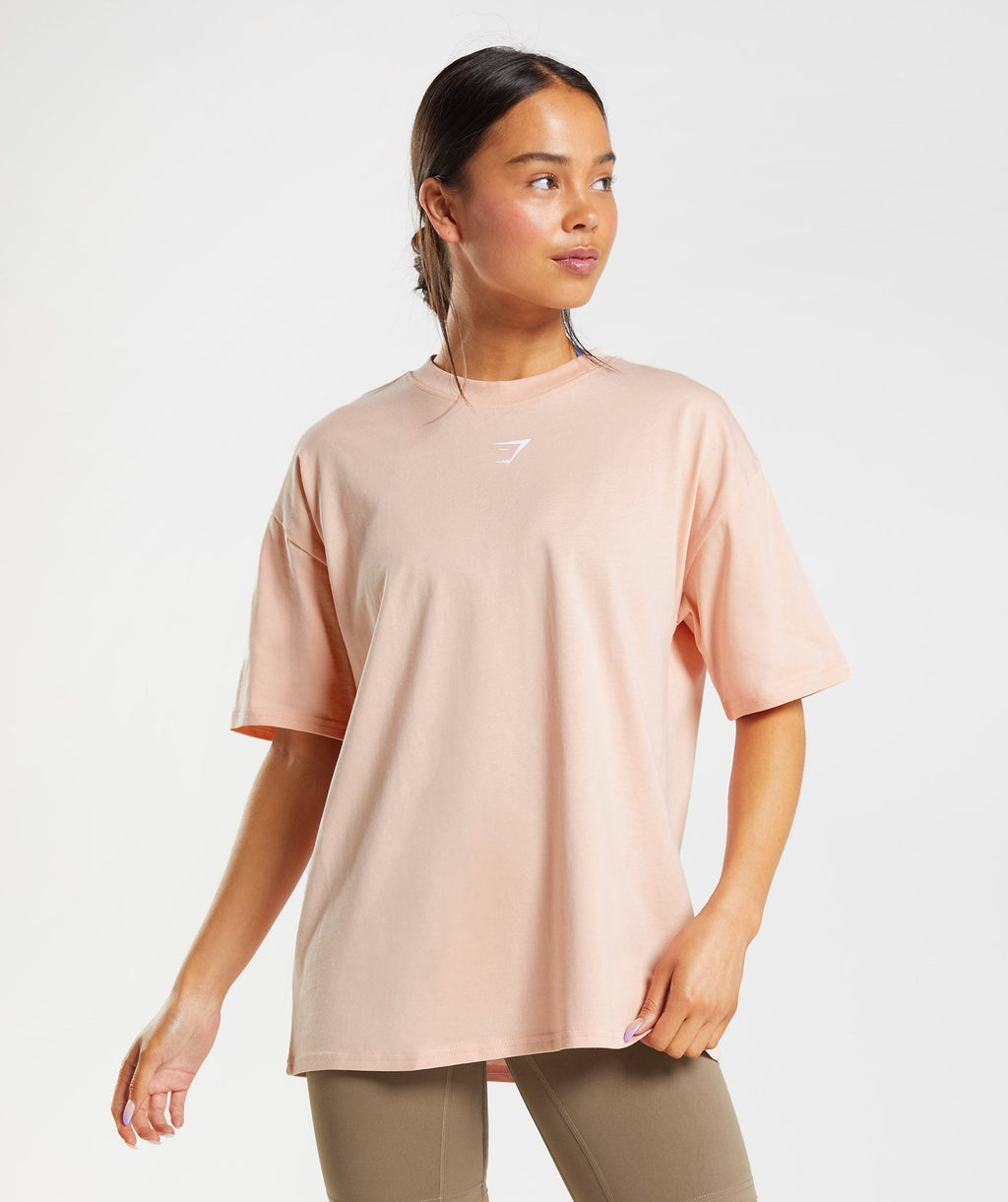 gymshark-fraction-oversized-t-shirt-clay-pink-aw22