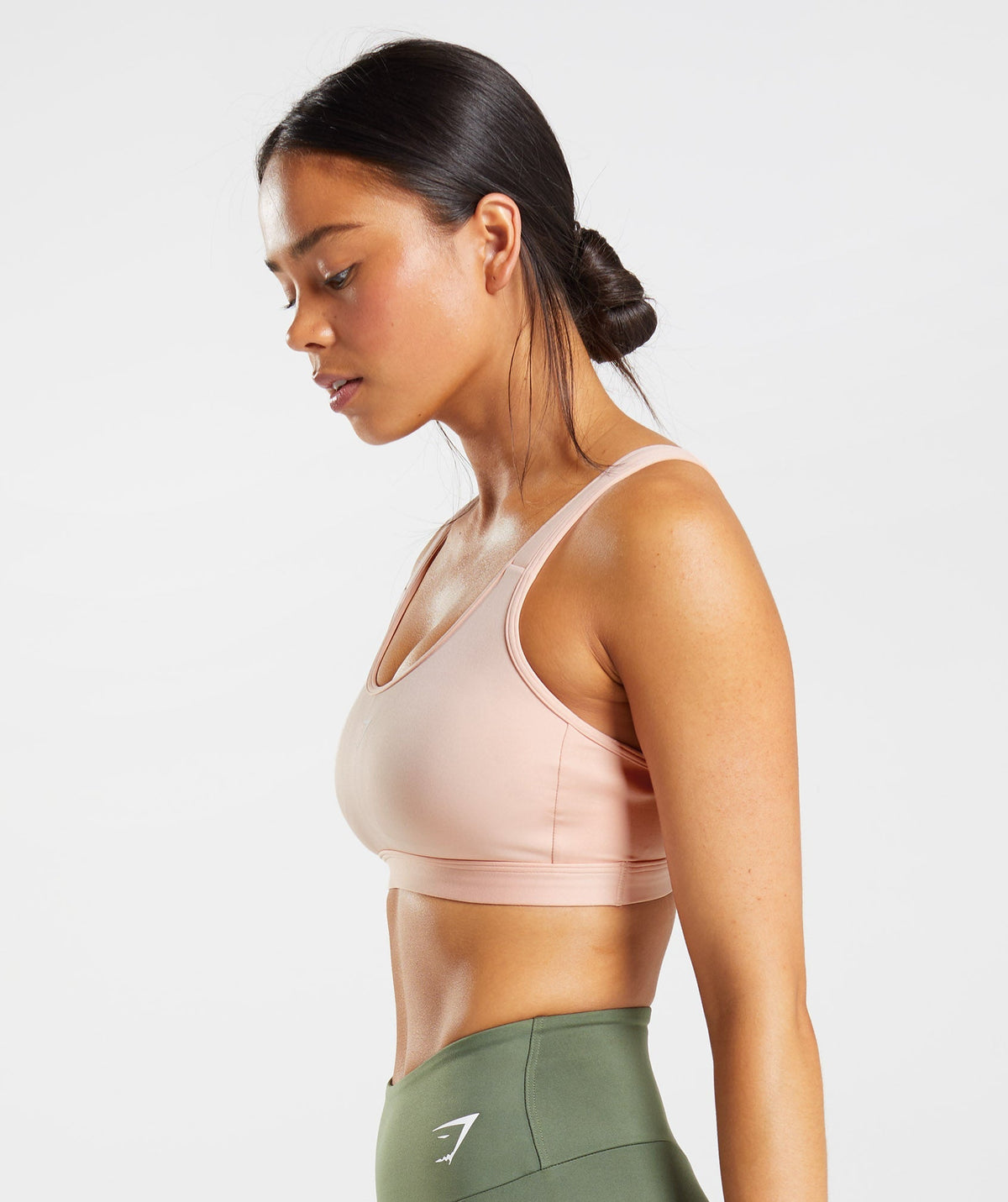 gymshark-fraction-sports-bra-clay-pink-aw22