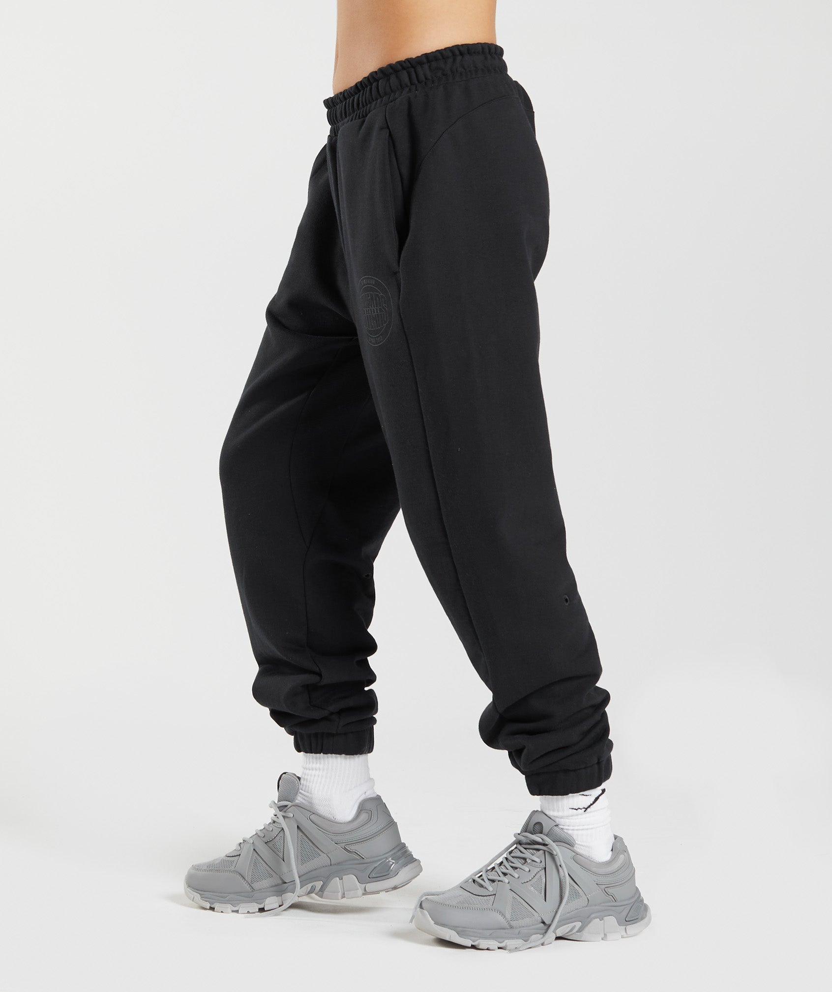 gymshark-gs10-jogger-black-aw22