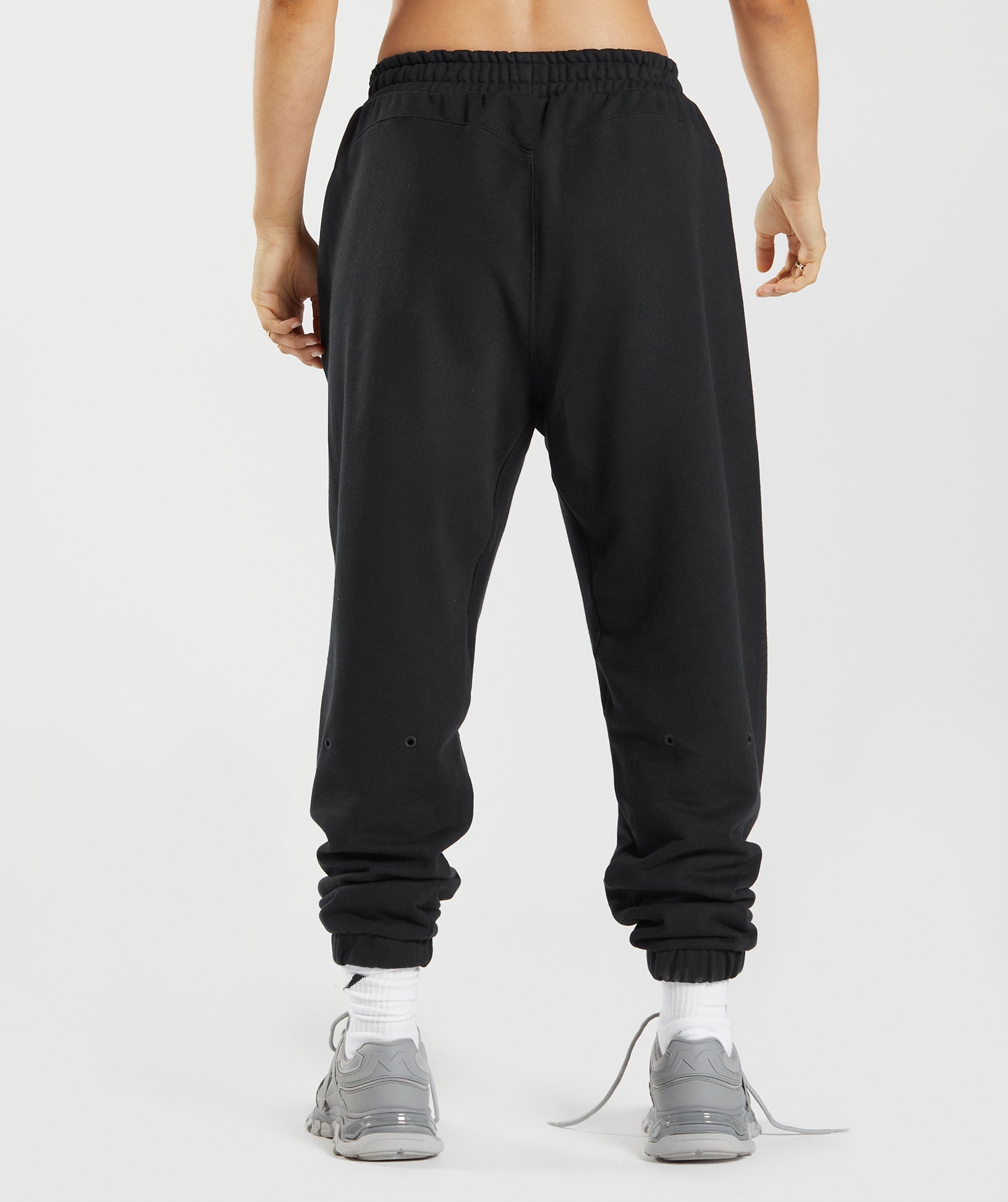 gymshark-gs10-jogger-black-aw22