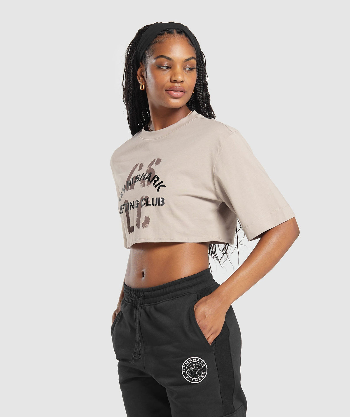 gymshark-built-crop-top-stone-pink-aw23