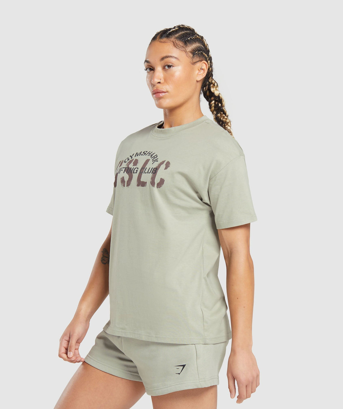 gymshark-built-oversized-t-shirt-stone-grey-aw23