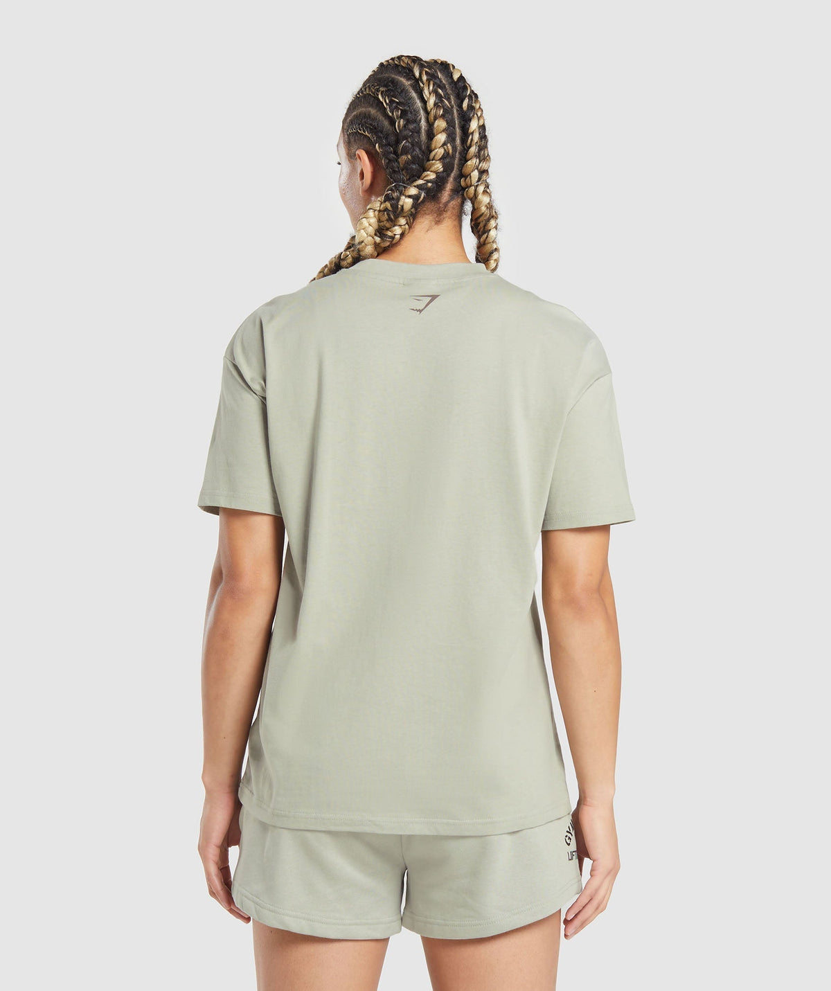 gymshark-built-oversized-t-shirt-stone-grey-aw23
