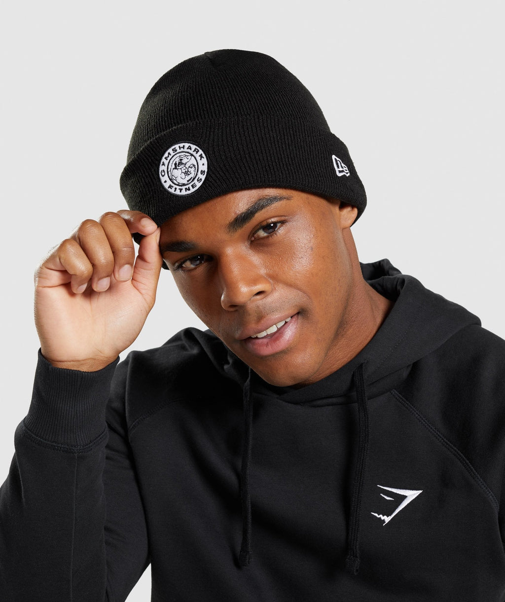 gymshark-new-era-legacy-cuff-knit-black-aw21