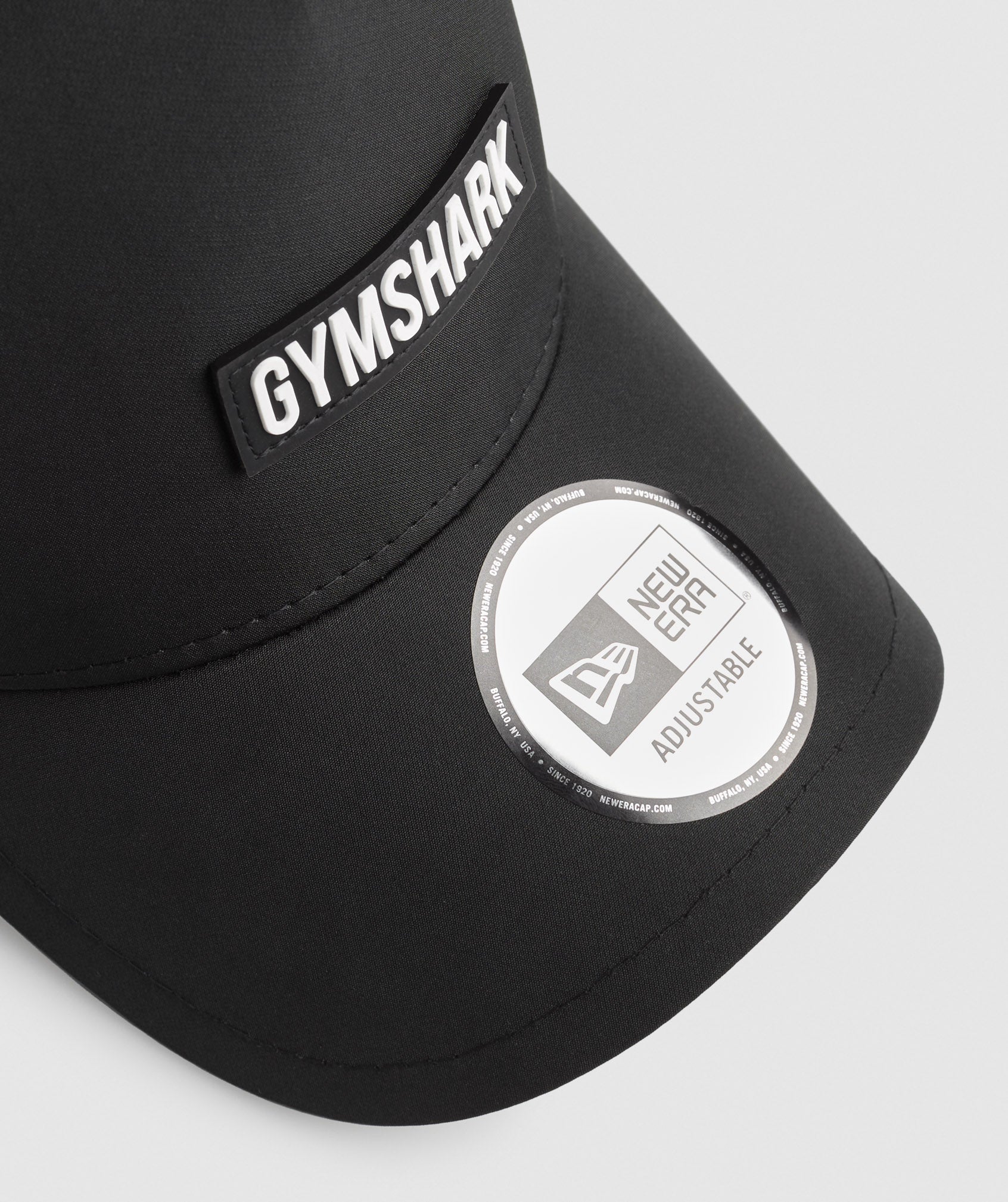 gymshark-new-era-39thirty-snapback-black-aw21