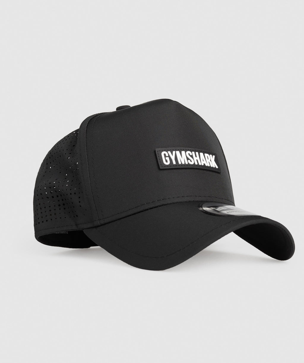 gymshark-new-era-39thirty-snapback-black-aw21