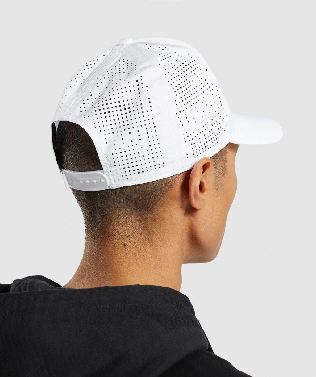 gymshark-new-era-39thirty-snapback-white-aw21