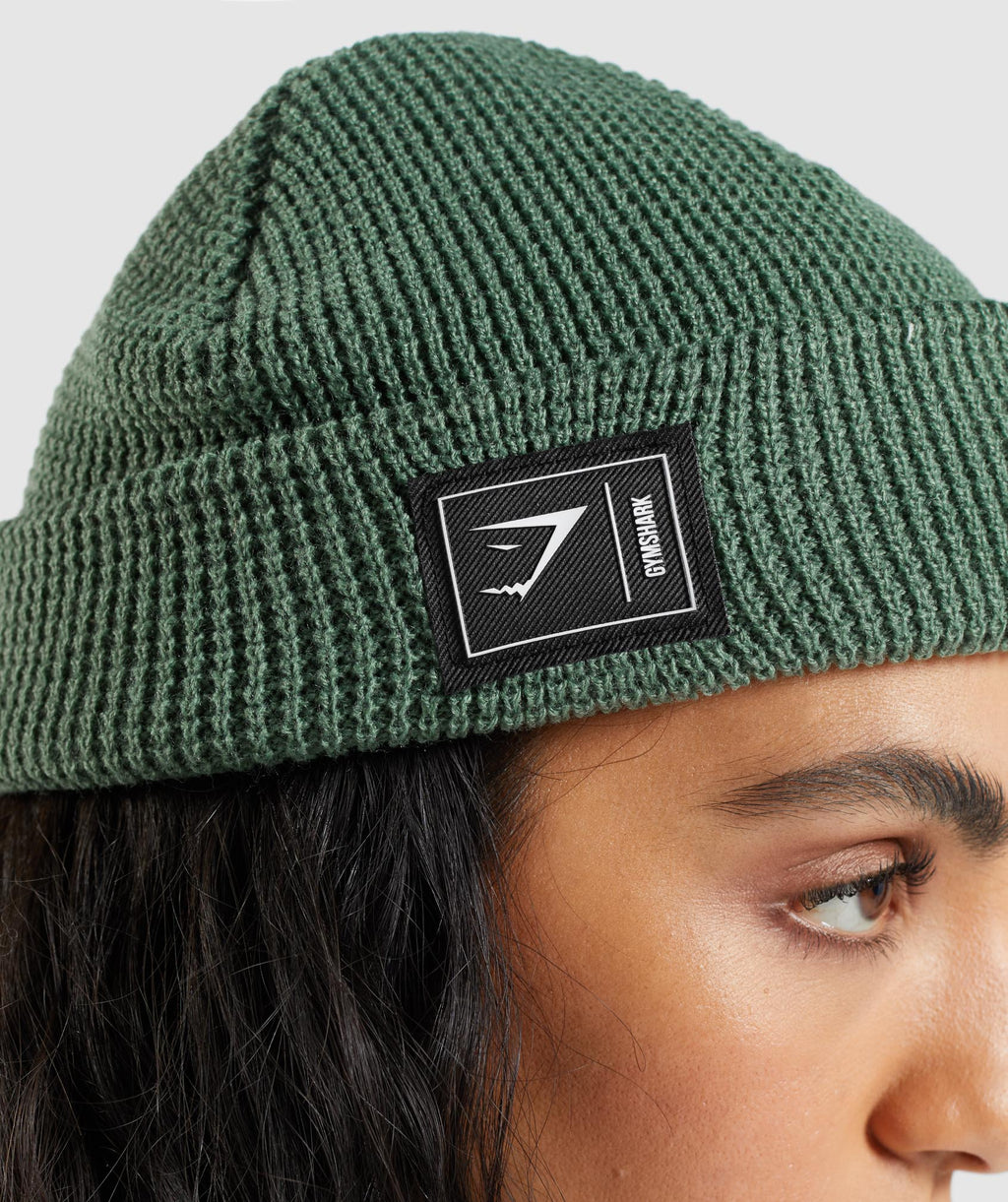 gymshark-new-era-fishermans-beanie-green-aw21