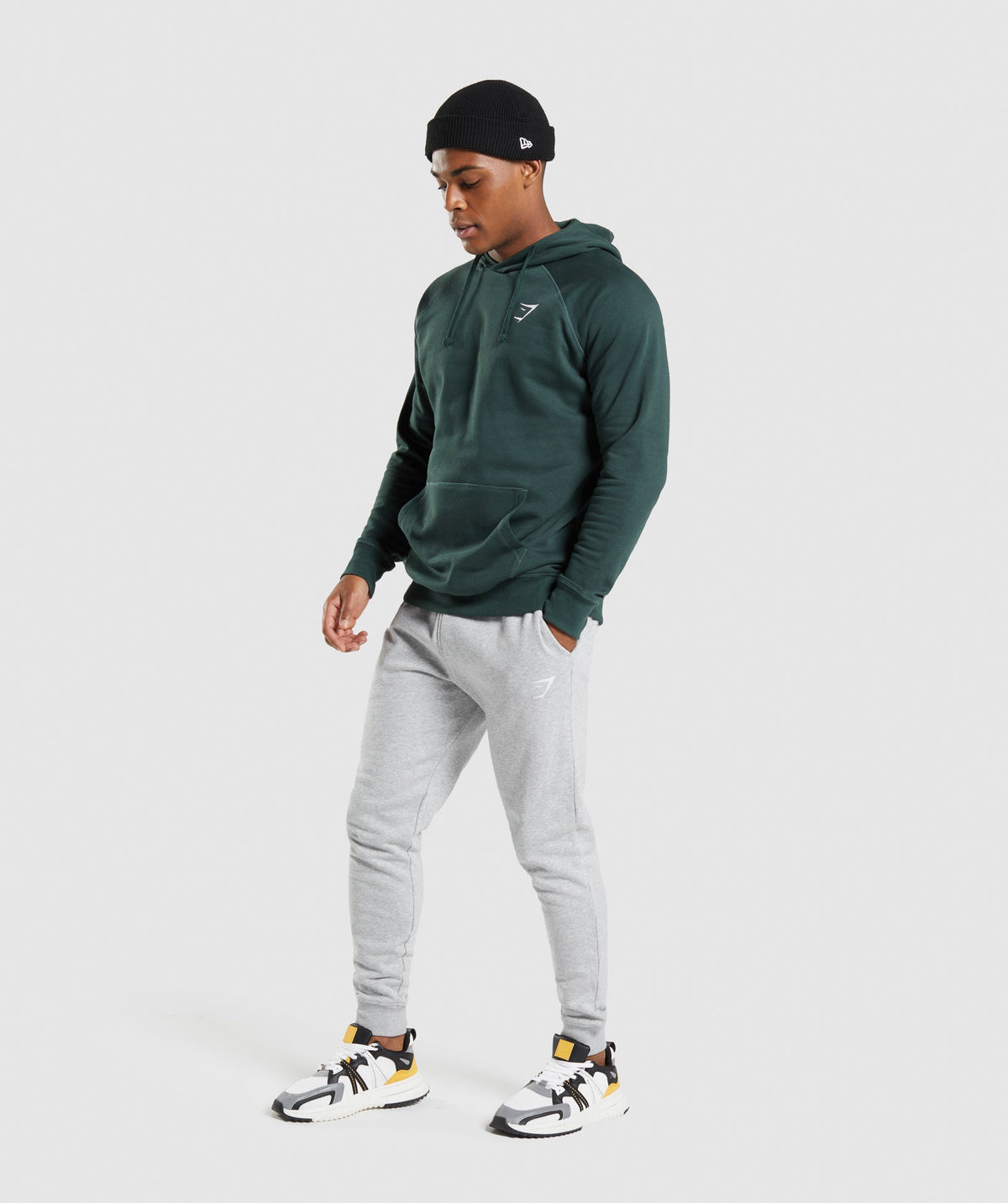gymshark-new-era-fishermans-beanie-black-aw21