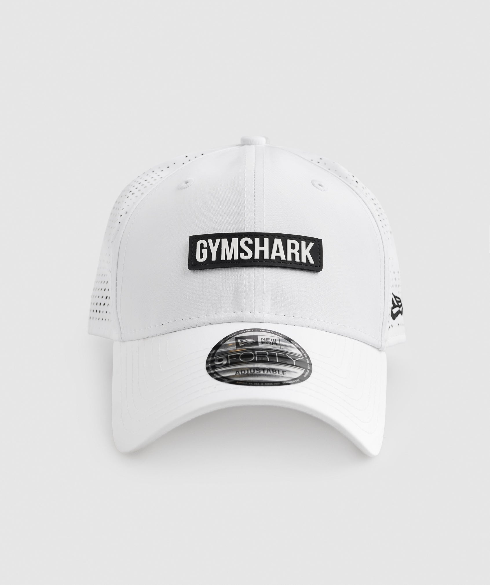 gymshark-new-era-gs-9forty-mesh-snapback-white-aw21