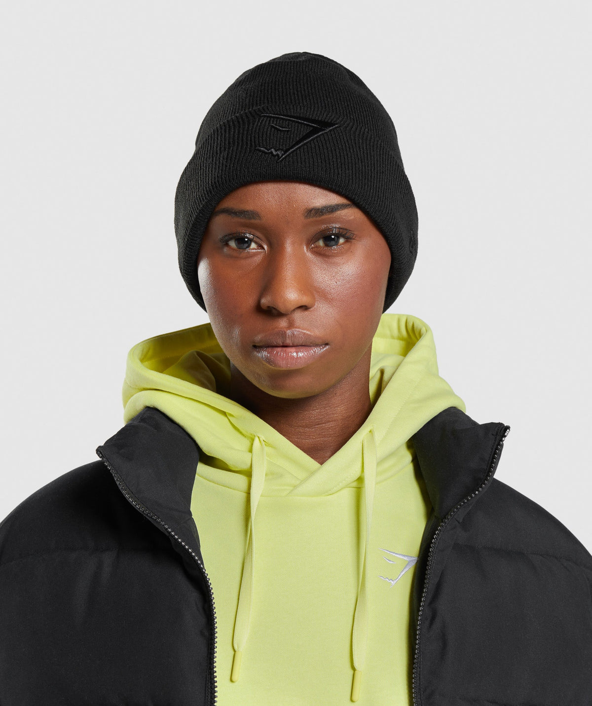 gymshark-new-era-sharkhead-cuff-knit-black-aw21