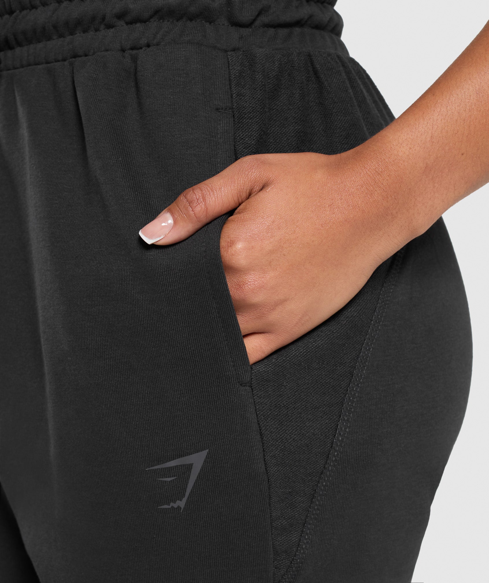 power-joggers-black-aw22