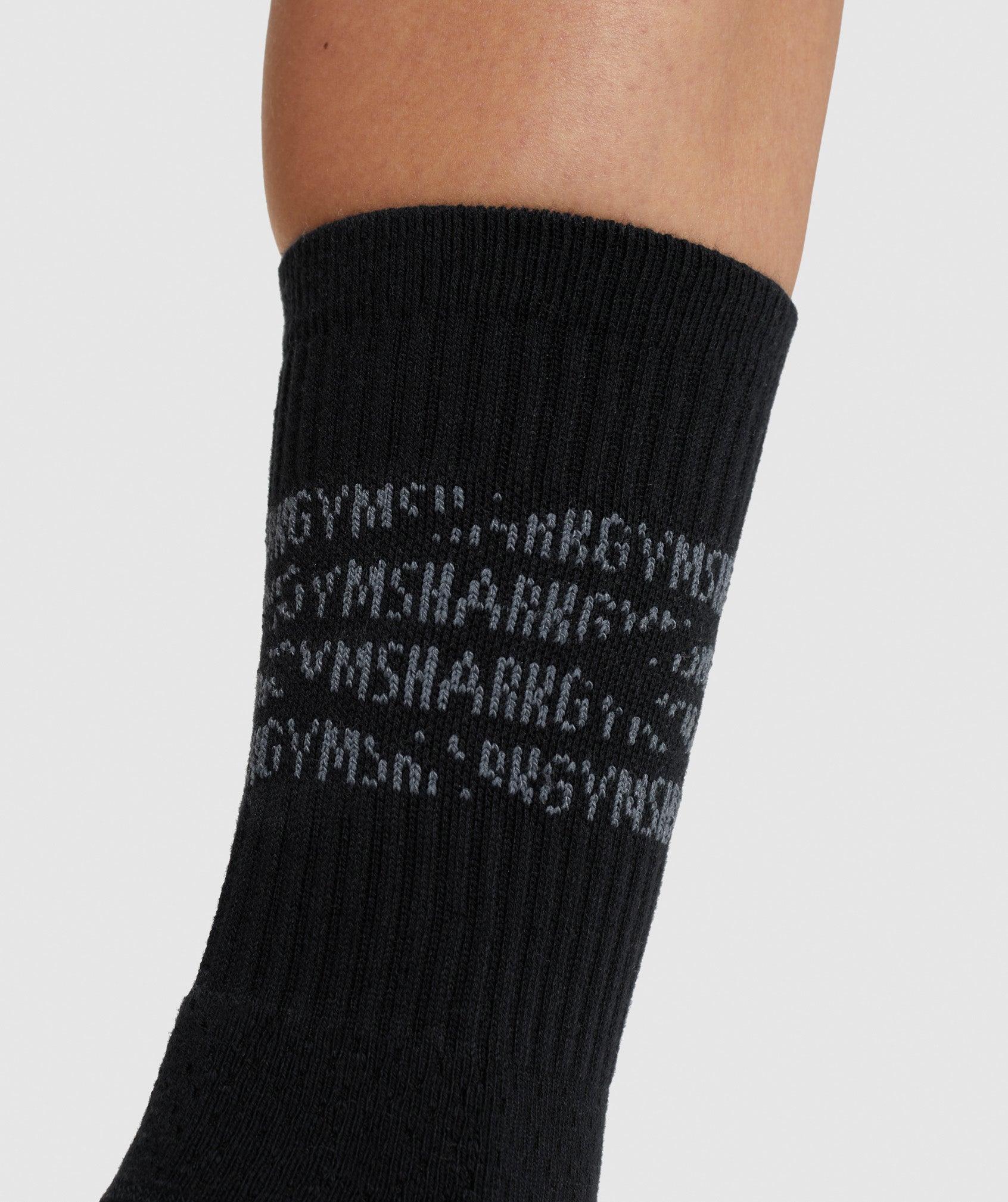 gymshark-crew-socks-1pk-black-grey