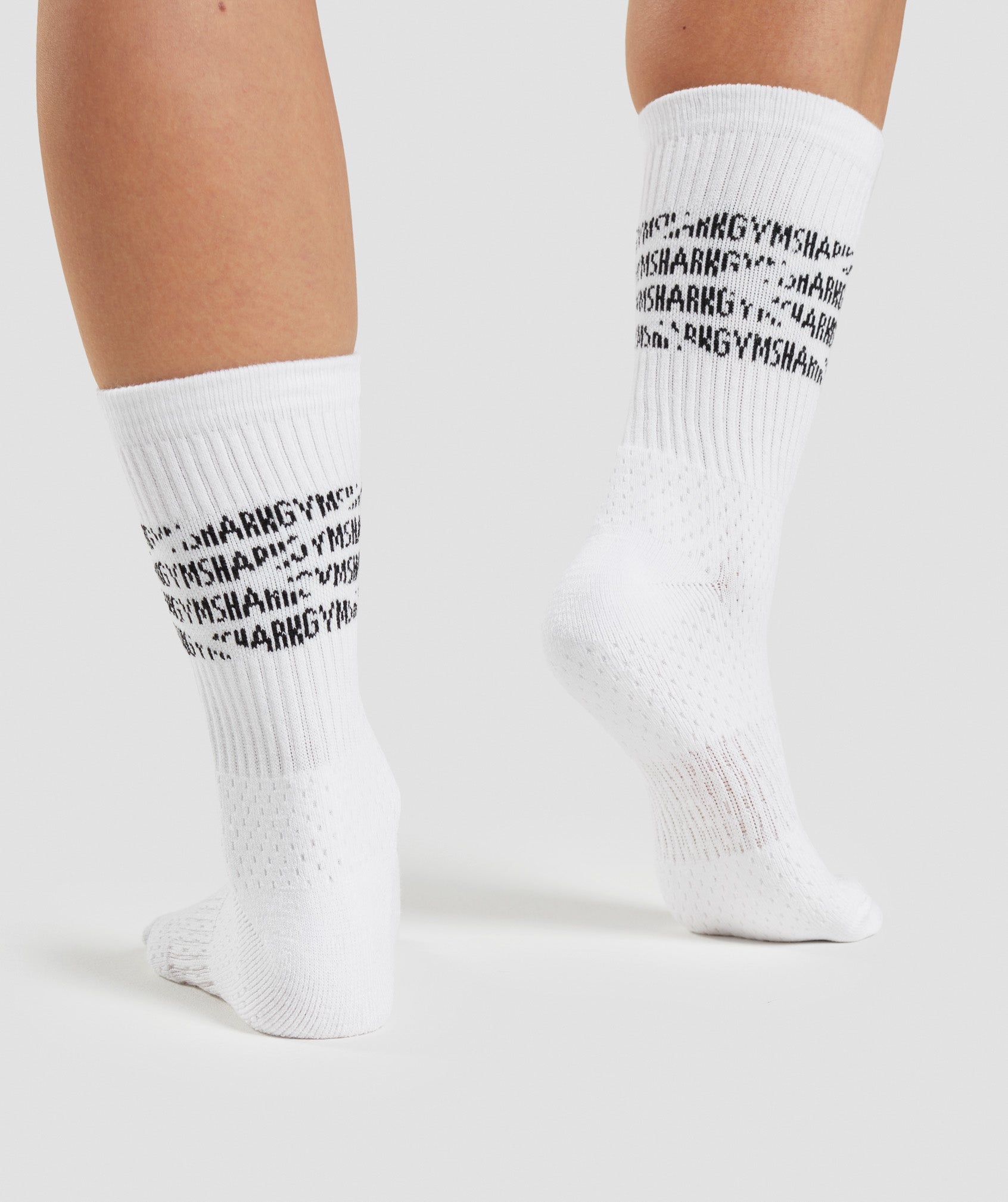 gymshark-crew-socks-1pk-white-logo