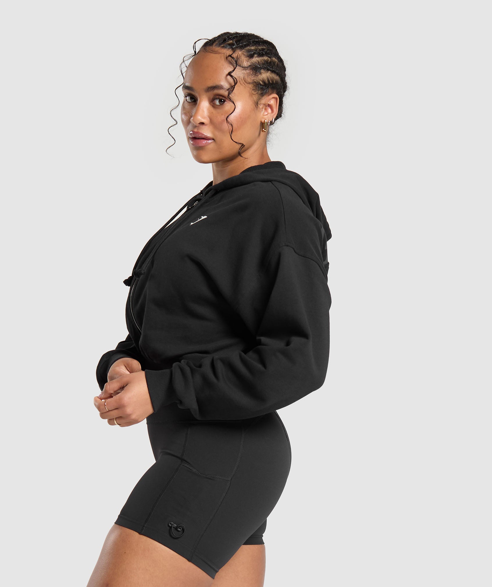gymshark-power-midi-zip-hoodie-black-ss24