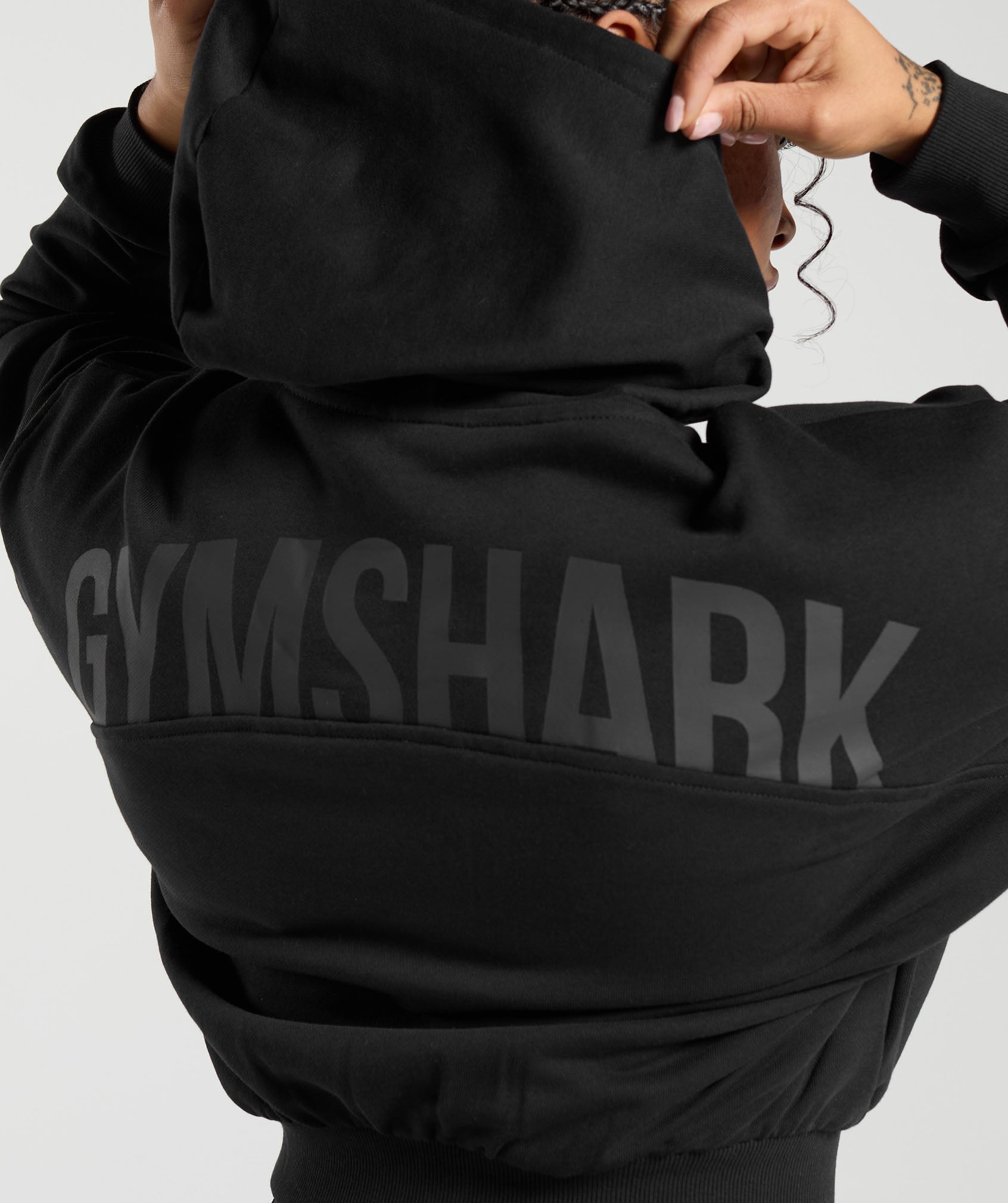 gymshark-power-midi-zip-hoodie-black-ss24