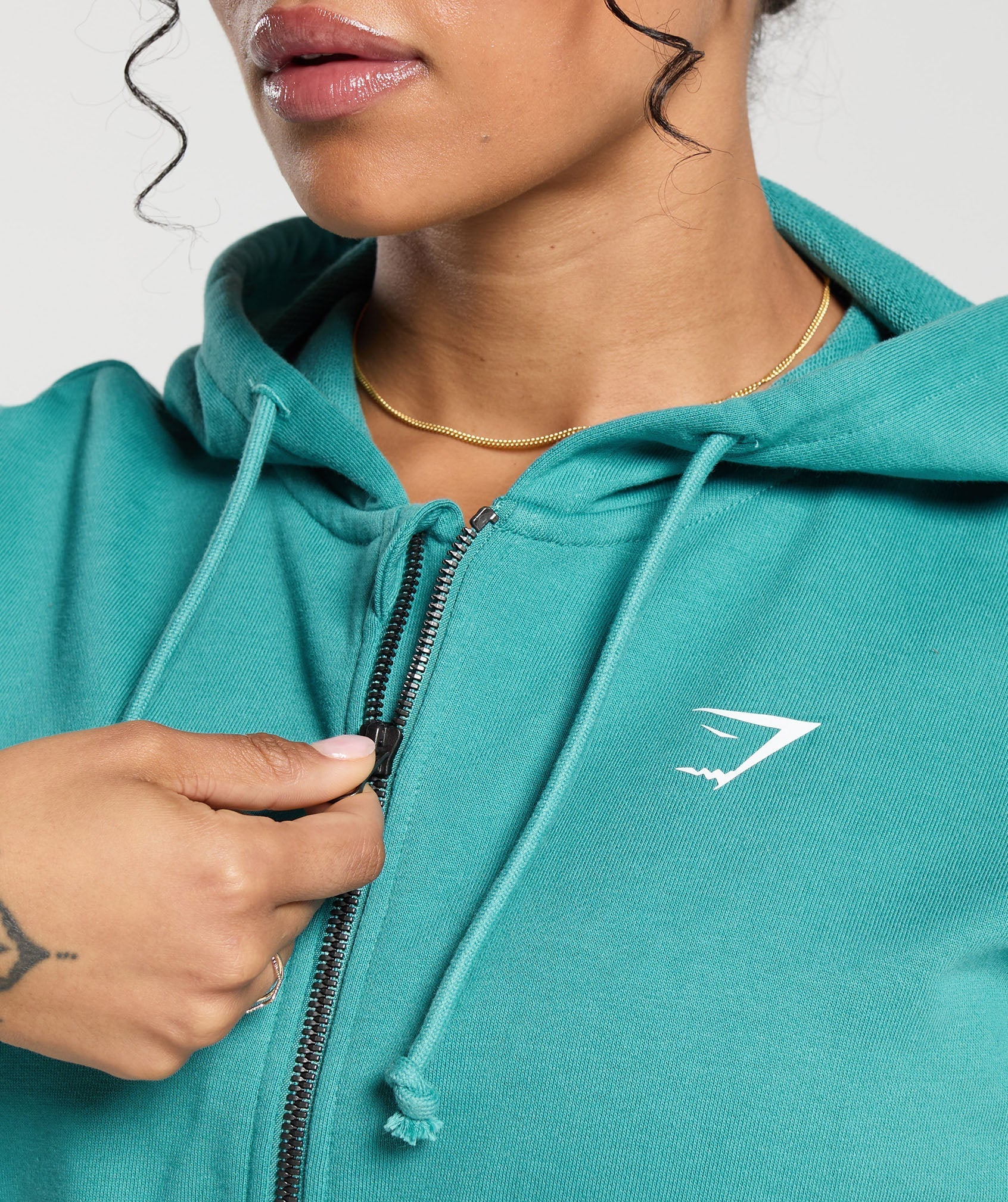 gymshark-gymshark-power-midi-zip-hoodie-bondi-teal-ss24