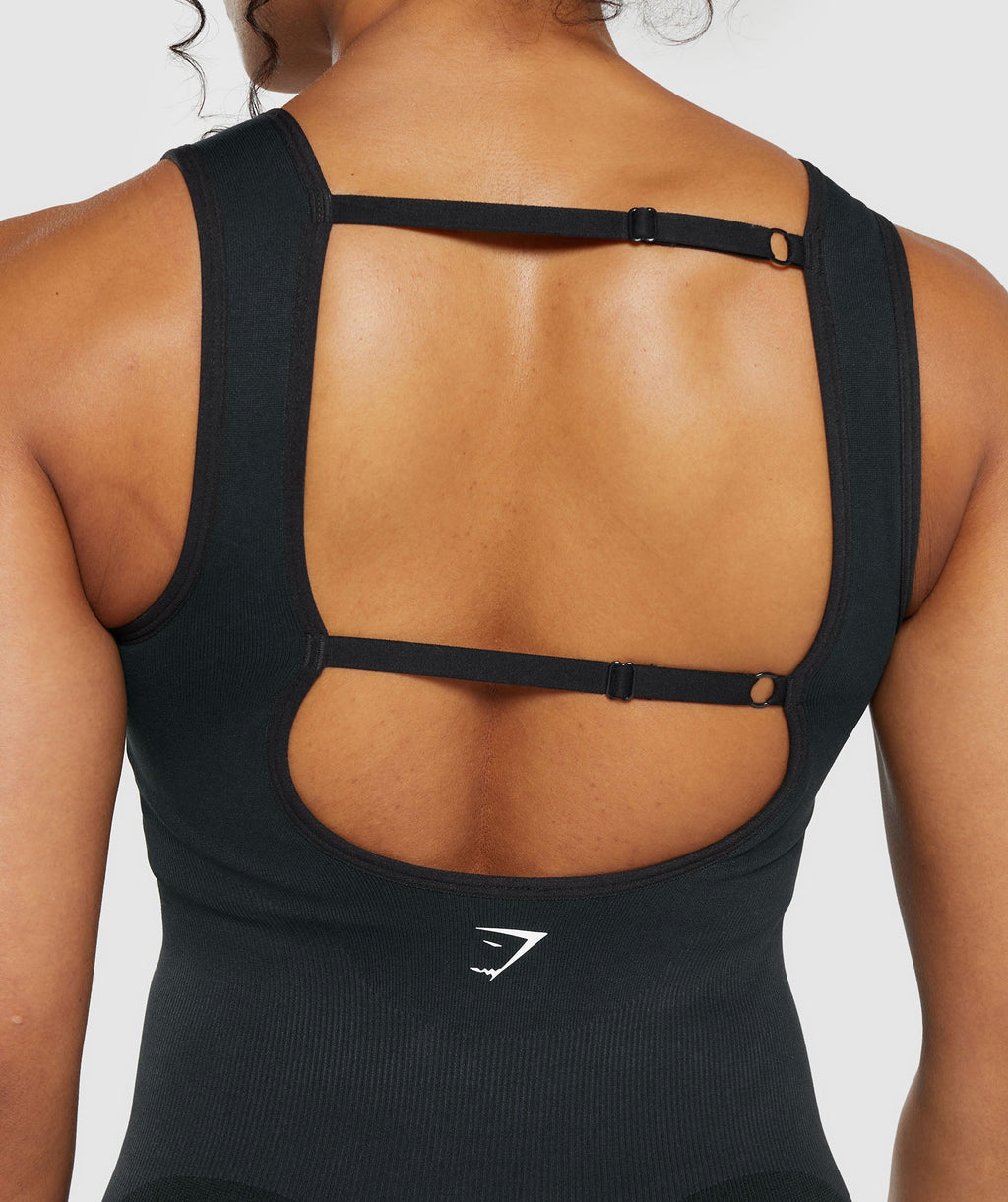 gymshark-gains-seamless-all-in-one-black-ss24