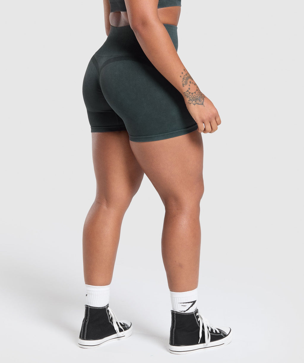 gymshark-gains-seamless-washed-shorts-black-ss25