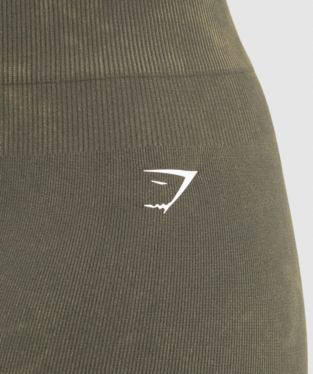 gymshark-gains-seamless-washed-shorts-strength-green-ss25