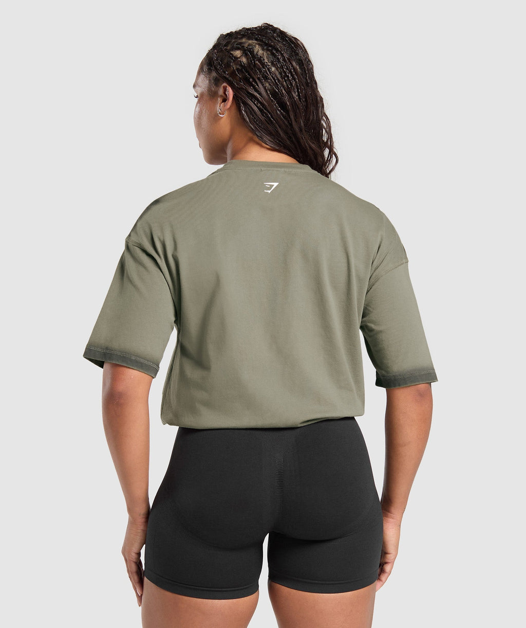 gymshark-gains-washed-heavyweight-cotton-t-shirt-base-green-strength-green-ss25