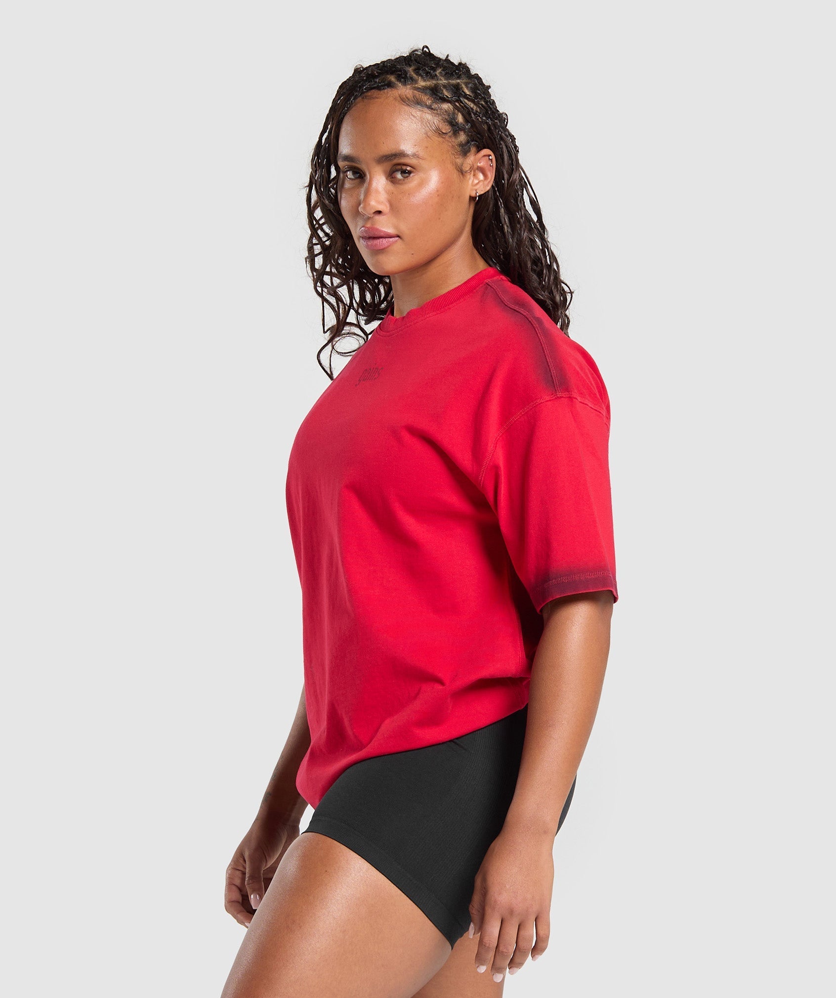 gymshark-gains-washed-heavyweight-cotton-t-shirt-conditioning-red-sets-red-ss25
